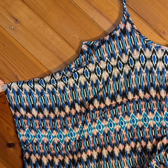 Cropped Tank - Picture 3 of 6